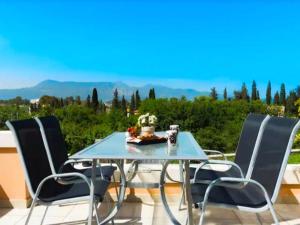 Sunshine Home 2 with Sea View