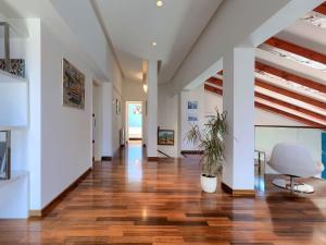 Holiday Home Lana by Interhome