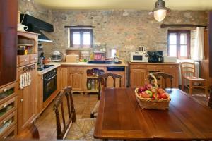 Comfortable house with sea view in Anatoli + jacuzzi