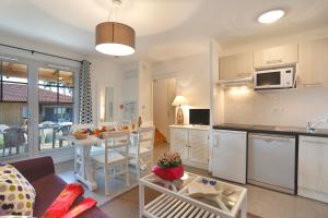 Two-Bedroom Apartment (6 Adults) room in Résidence Néméa le Domaine des Dunes