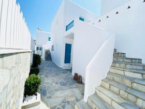 Cyclades Studios Myconos Greece