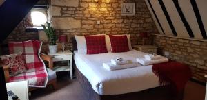 Small Double Room room in The Kings Arms Hotel