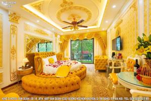 Kings Hotel Văn Quán