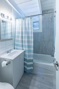 Boutique Suite #6