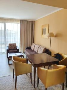 Barcelo Royal Beach Apartment