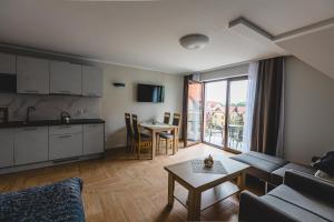 Apartamenty i pokoje z basenem AVENA Niechorze