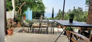 Holiday Dreamy Art Cottage with private courtyard and sea view Samos Greece