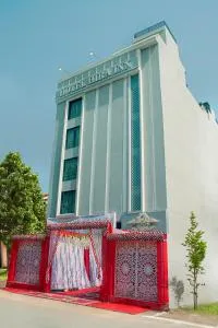 Hotel Hira Inn-10mins From Railway Station & Bus Station - Allahābād