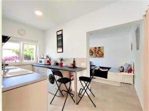 Fantastico 2 - large balcony, free parking, air conditioning, free Netflix, BBQ