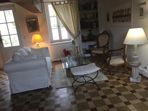 B&B / Chambres d'hotes La Vigne doree : photos des chambres