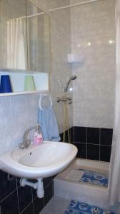 Iva new room with private bathroom