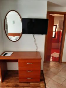 Old Town Cres Apartments