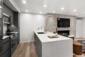 Little Nell Condo 03