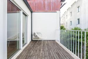 LovelyStay - Cozy 1BR in Santa Catarina w Balcony