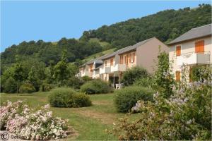 Maisons de vacances T3 duplex village geolia Saint geniez d'olt avec 2 piscines aux portes de l'aubrac 64 : photos des chambres