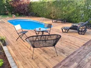 V36 Apartments - Каркле