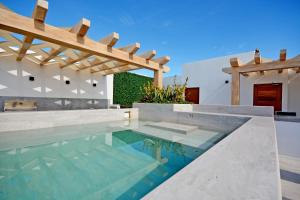 MAYAN MONK Suites