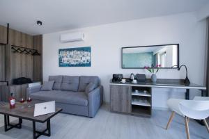 xSuites Chania Greece