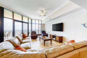 Three Bedroom Apartment room in Phoenix West II #3008