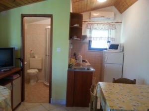 Apartment in Nin with Terrace, Air conditioning, Wi-Fi (3722-2)