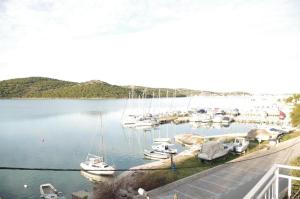 Apartment in Tisno with sea view balcony air conditioning WiFi 48744