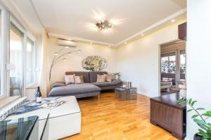 Marina Yacht Apartment