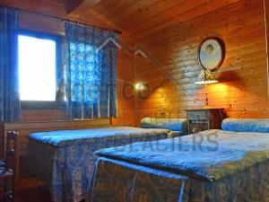 Chalets Chalet Bellentre, 6 pieces, 10 personnes - FR-1-329-18 : photos des chambres