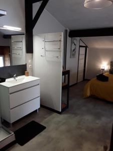 La chambre dà côté