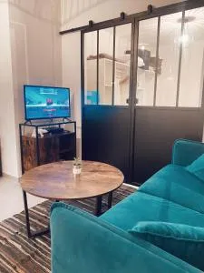 L’Atelier, Appartement rénové à 100 mètres du Canal - Sète