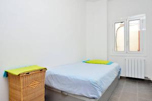 COSY WELL SITUED APARTMENT WITH SEA VIEW