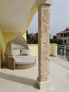 Five bedroom house near sandy beach Villa Major