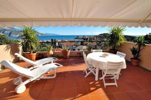 Appartements AMAZING SEA VIEW APARTMENT with Private Close Parking : photos des chambres