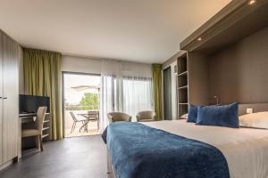 Appart'hotels Suite Home Porticcio : Suite Prestige (4 Adultes + 2 Enfants)