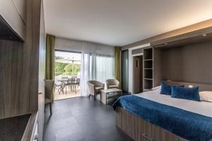 Prestige Suite - Disability Accessibility room in Suite Home Porticcio