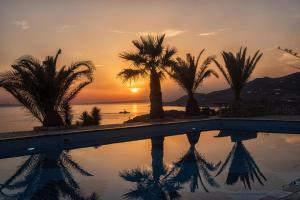 Villa Roussa Suites Syros Greece