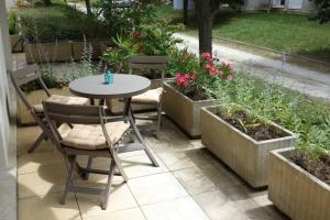 Studio, terrasse, piscine, plage, Les Minimes