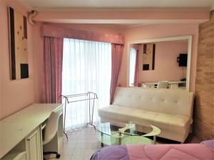 Lovely Jomtien Beach Studio Apartment - Sleeps 2