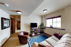 Three-Bedroom House room in Exceptional Vacation Home in Granby home