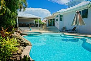 Mermaids Crossing by Beach Retreats