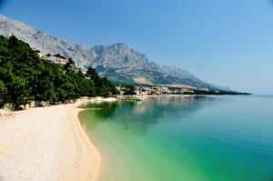 Beachfront Apartment Podgora (205-1)