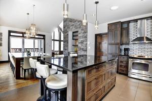 Chalet 15 Chemin Blanc by Les Chalets Alpins