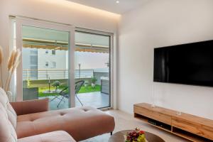 Zaloo, Luxury Apartment with Sea-View and Jacuzzi