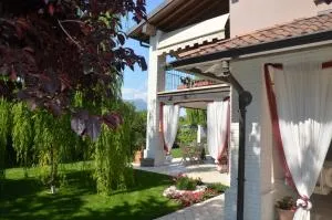 Asso Bed & Breakfast - مانربا ديل جاردا