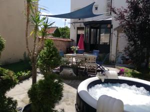 Appartements F1 proche des Thermes : Appartement 1 Chambre