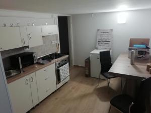 ASTA LA VISTA Vendégház