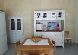 Casa Maddalenina con giardino, vicino al mare!