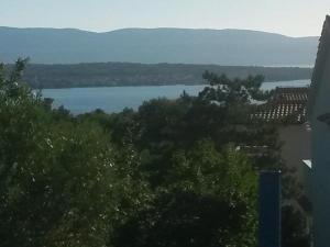 Apartment 4693-2 for max. 4 pers. in Malinska