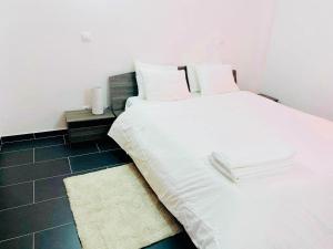 Albufeira Beach side Apartment