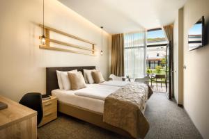 Premium Family Room (2 adults + 2 children) room in Hotel Marina
