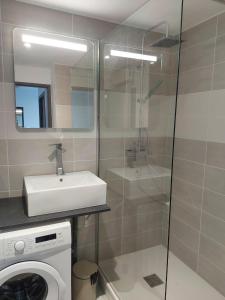 Magnifique et Moderne T2 avec vue imprenable sur les Albères Turquoise 134